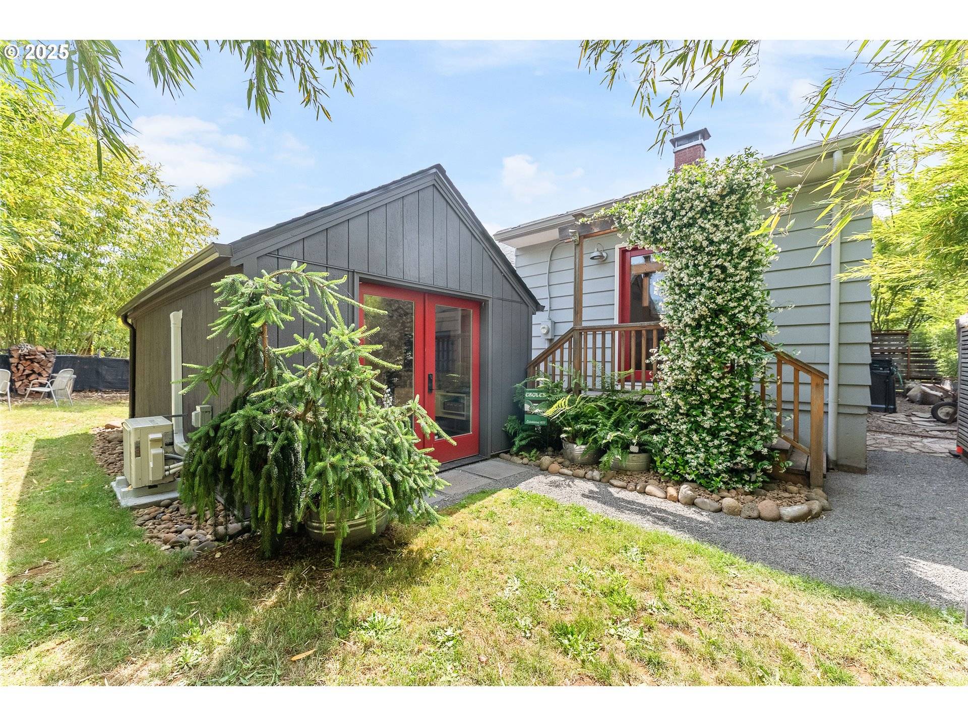 Portland, OR 97206,5816 SE 67TH AVE