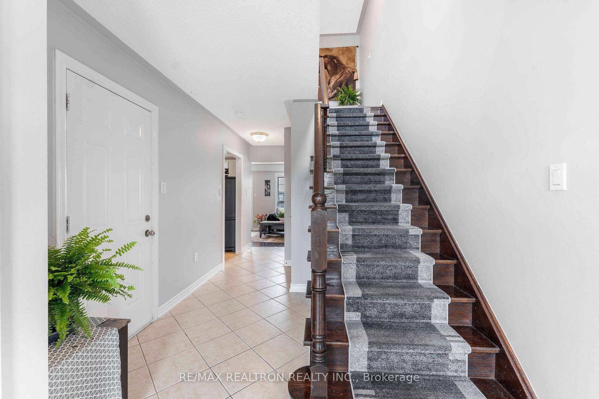 East Gwillimbury, ON L0G 1M0,161 Hammill HTS