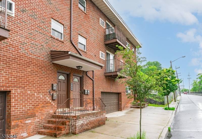 North Bergen Twp., NJ 07047,2200 Paterson Plank Rd #23