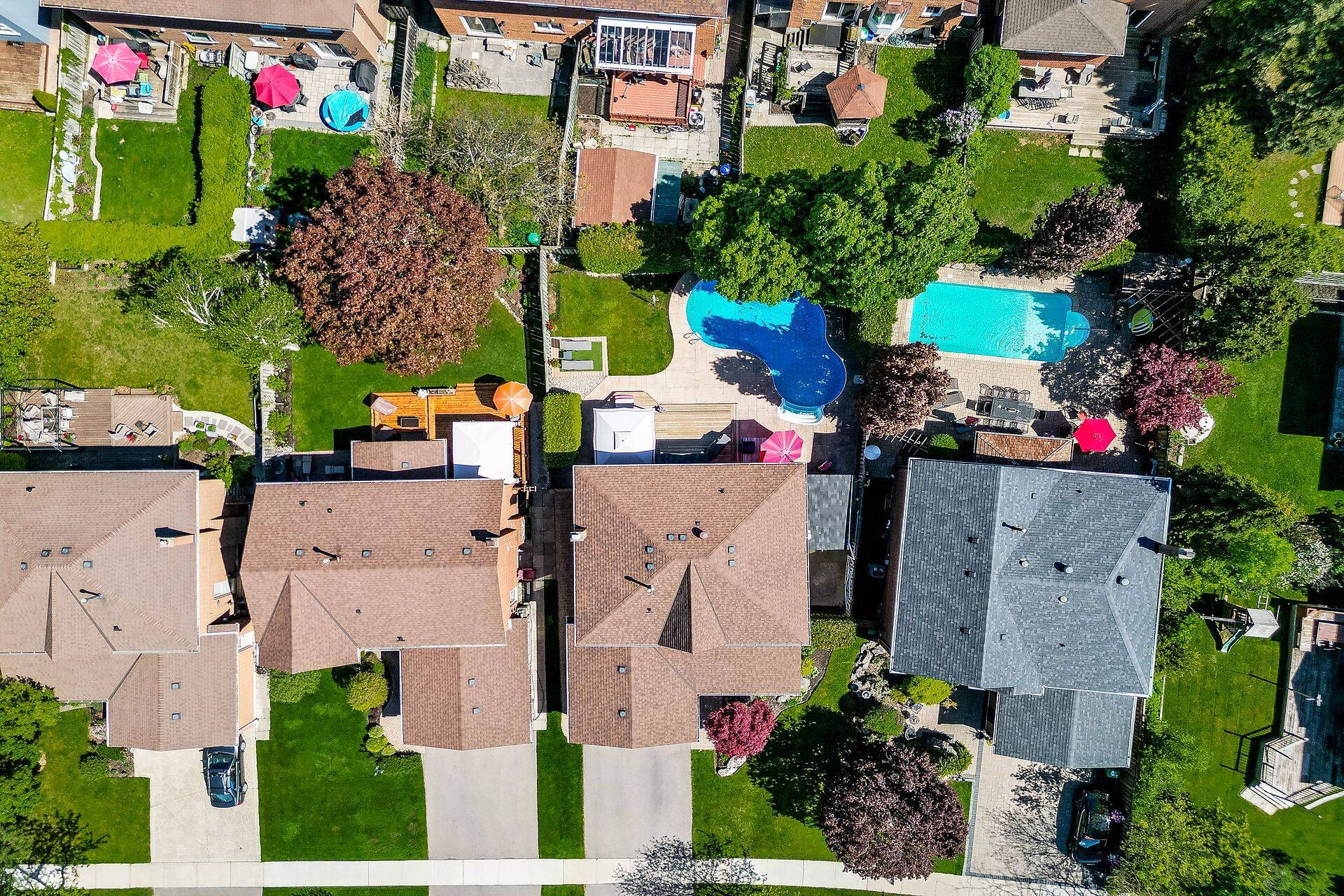 Mississauga, ON L4W 2Z1,1532 Lovelady CRES