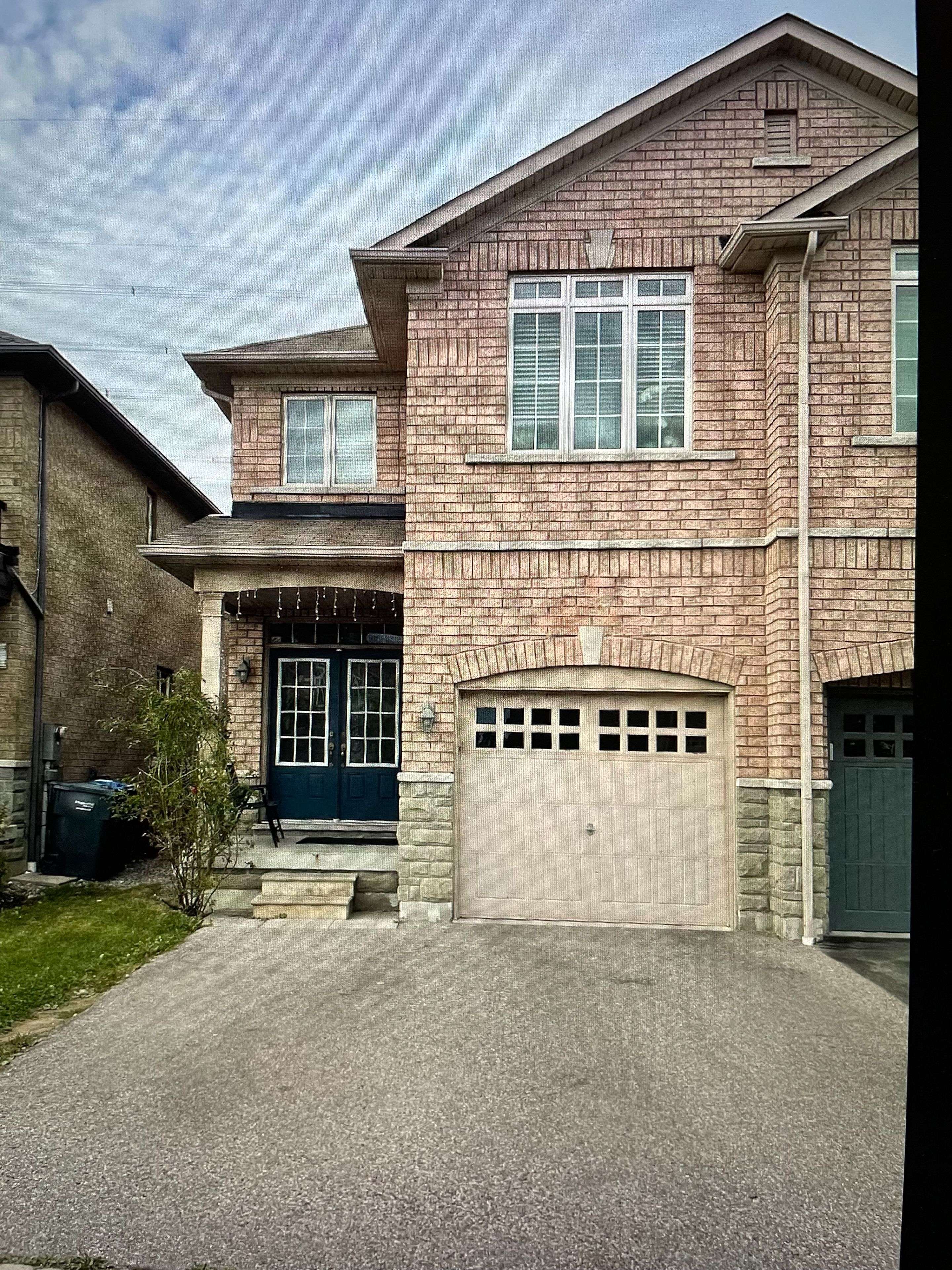Mississauga, ON L5W 0G3,7435 Saint Barbara BLVD