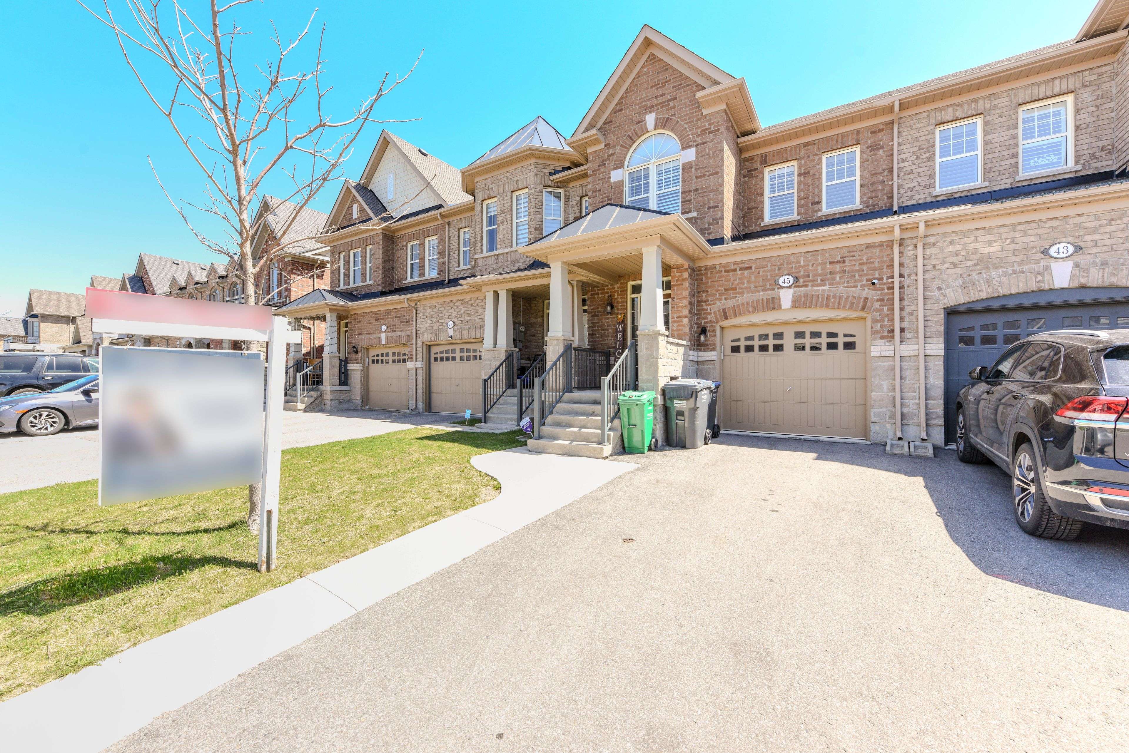 Brampton, ON L5L 3K9,45 Pennycross CRES
