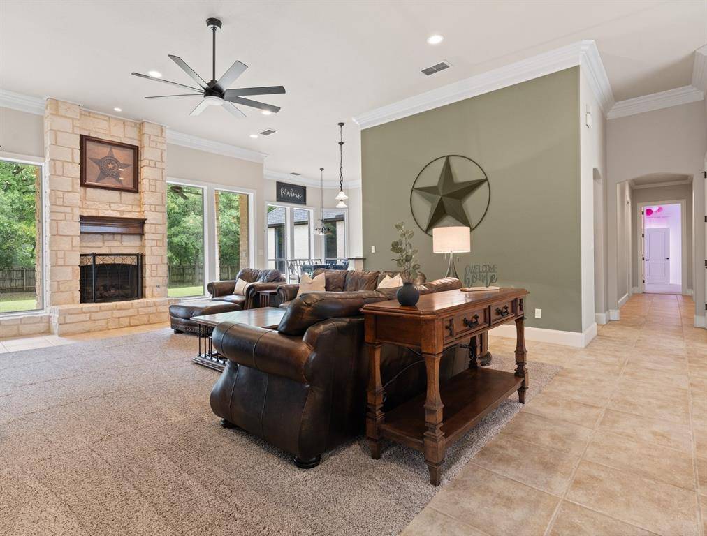 Burleson, TX 76028,317 Meadow Oaks Drive