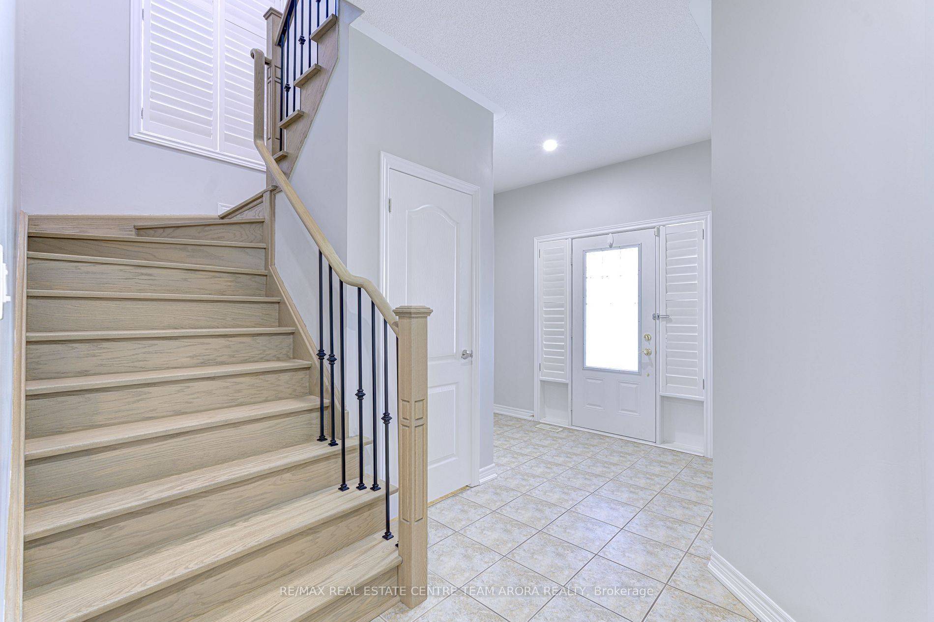 Brampton, ON L6Y 0R8,40 Stephanie AVE