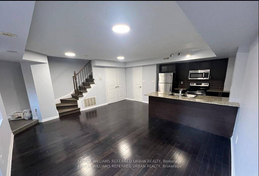 Toronto W02, ON M6H 0A8,14 Foundry AVE #124