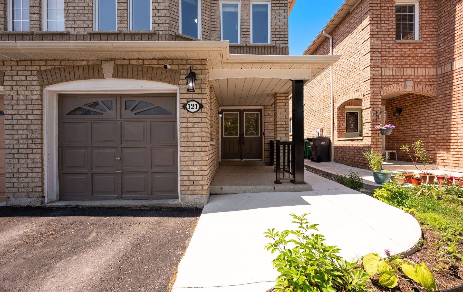 Brampton, ON L6X 5A9,121 Native LNDG