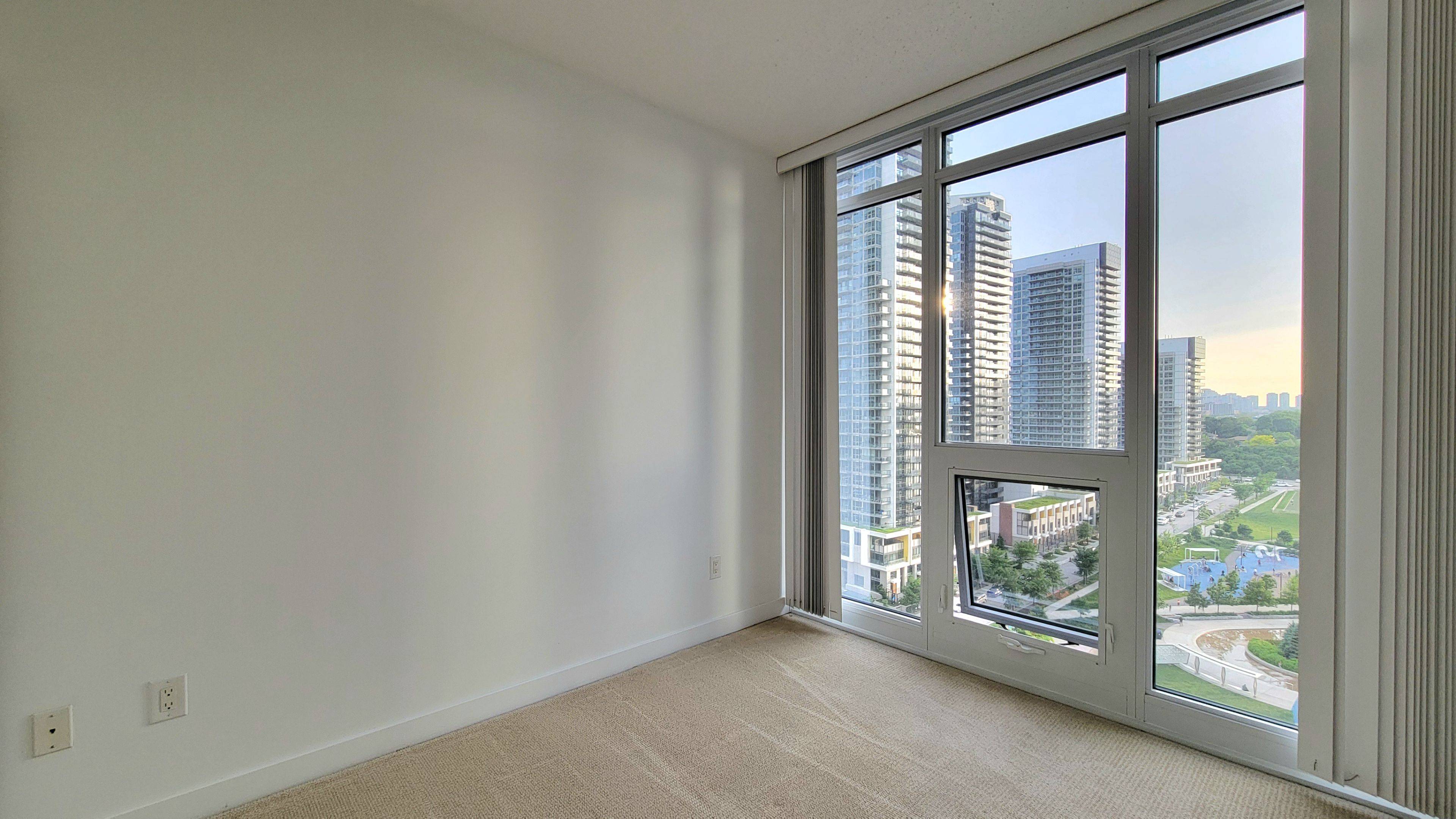 Toronto C15, ON M2K 0C1,121 Mcmahon DR #1916