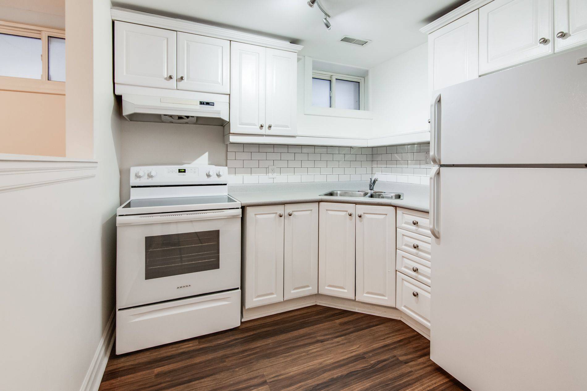 Toronto E01, ON M4J 4N6,116 Gillard AVE #L