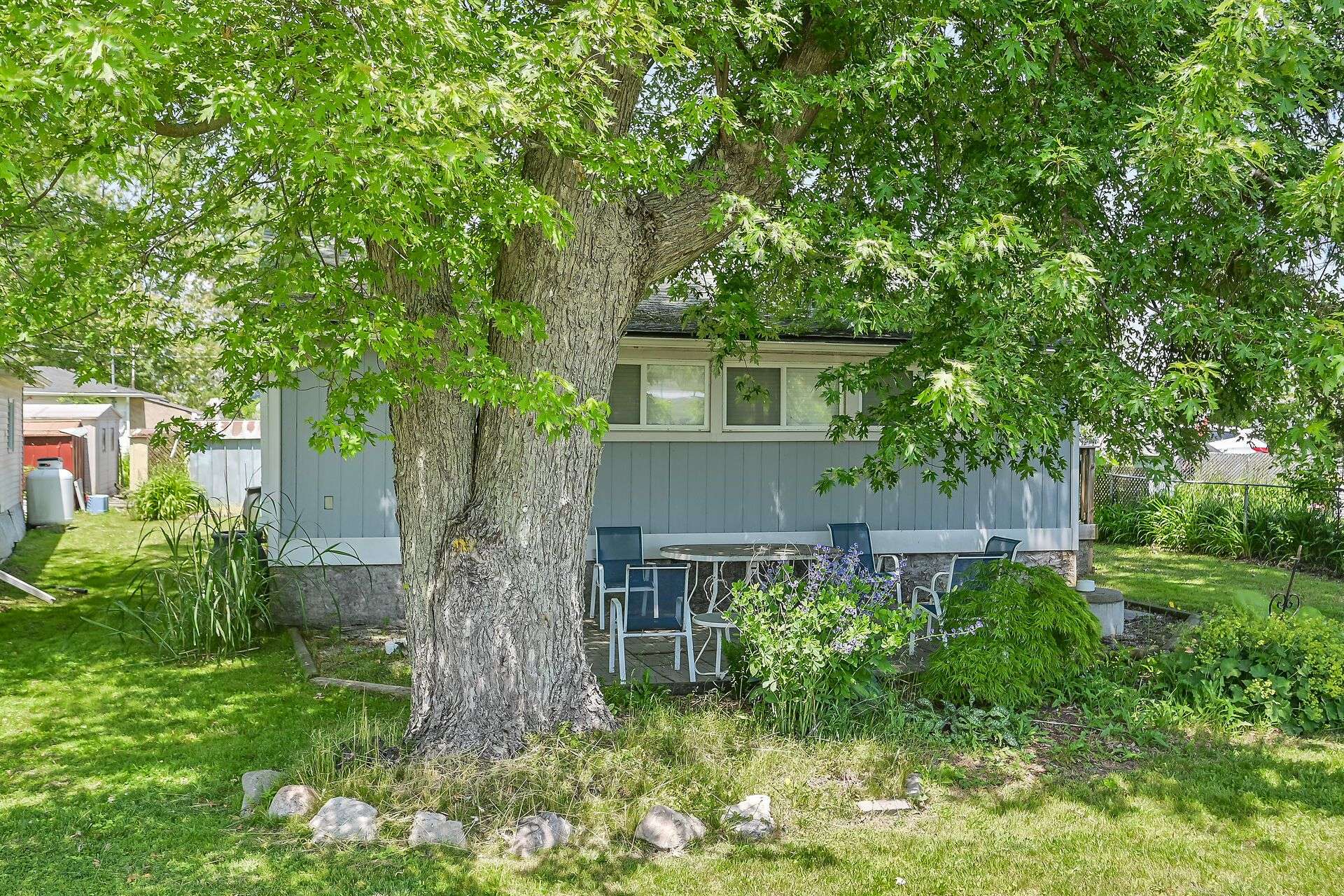 Haldimand, ON N0A 1P0,1041 Lakeshore RD