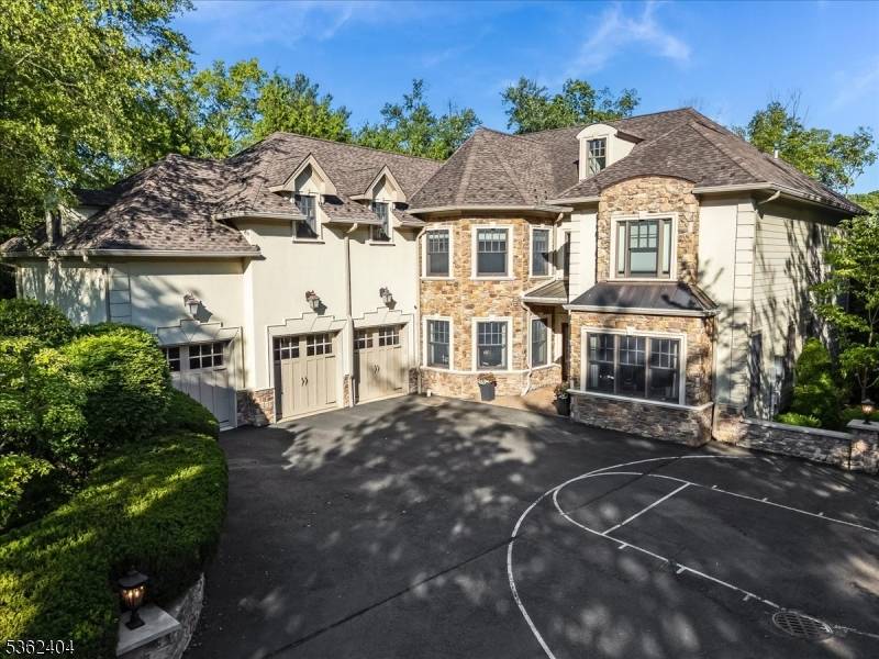 Millburn Twp., NJ 07078,270 White Oak Ridge Rd