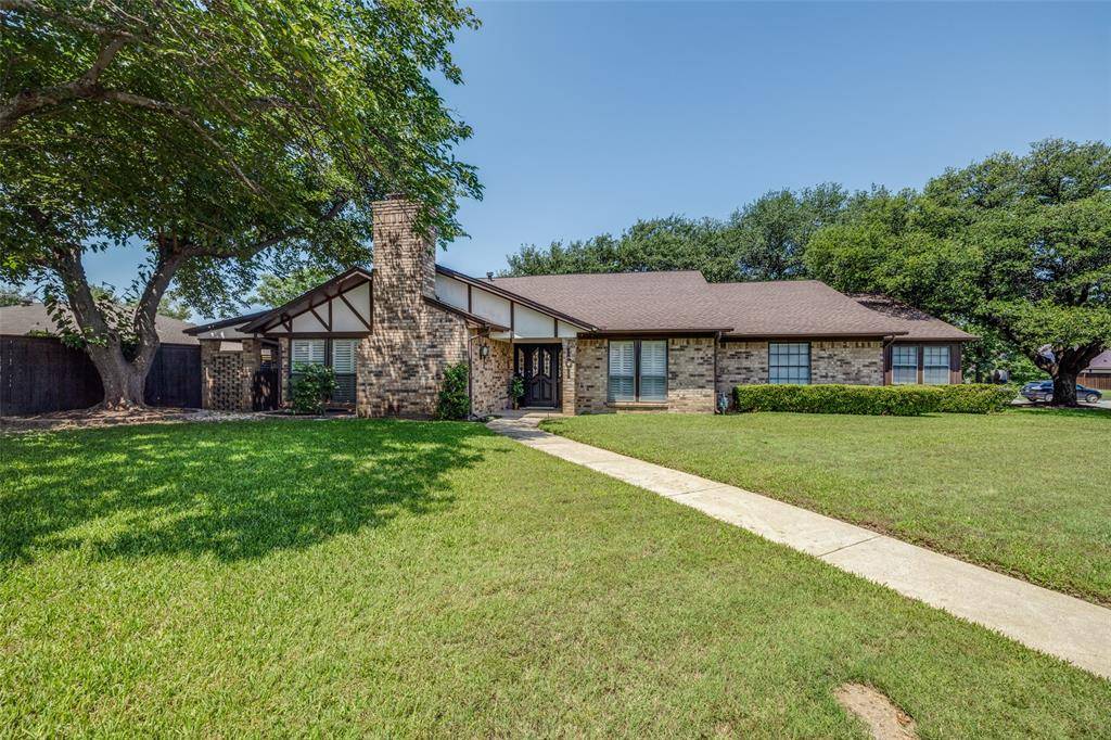 Hurst, TX 76054,101 Circleview Drive S