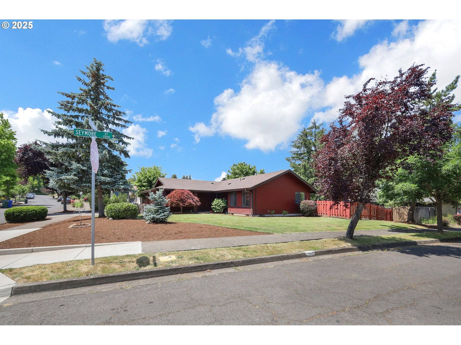 Eugene, OR 97405,2486 BLACKBURN ST