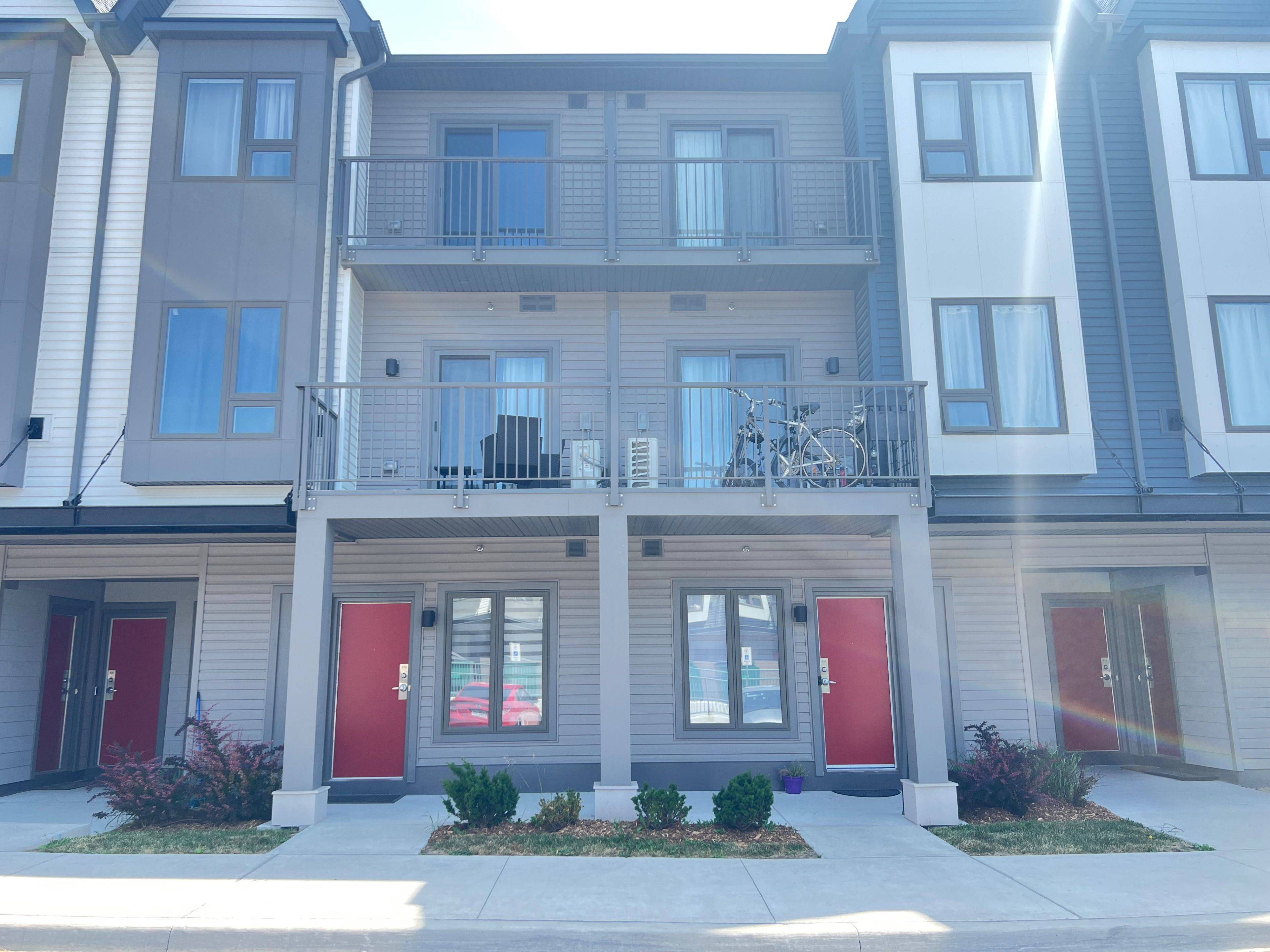 Pickering, ON L1X 0L6,2635 William Jackson DR #810