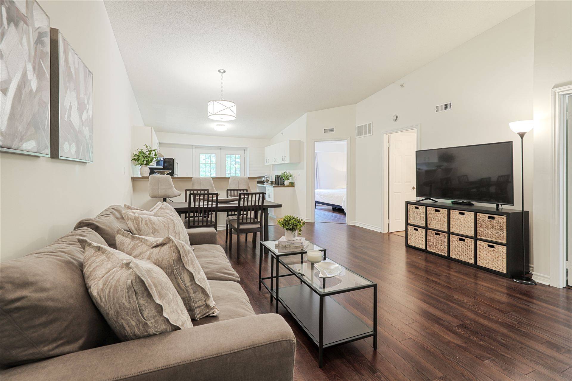 Burlington, ON L7M 4M5,4025 Kilmer DR #407