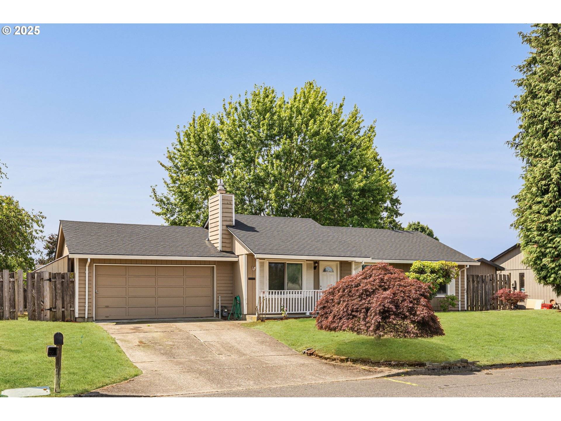 Cornelius, OR 97113,881 S LINDEN ST
