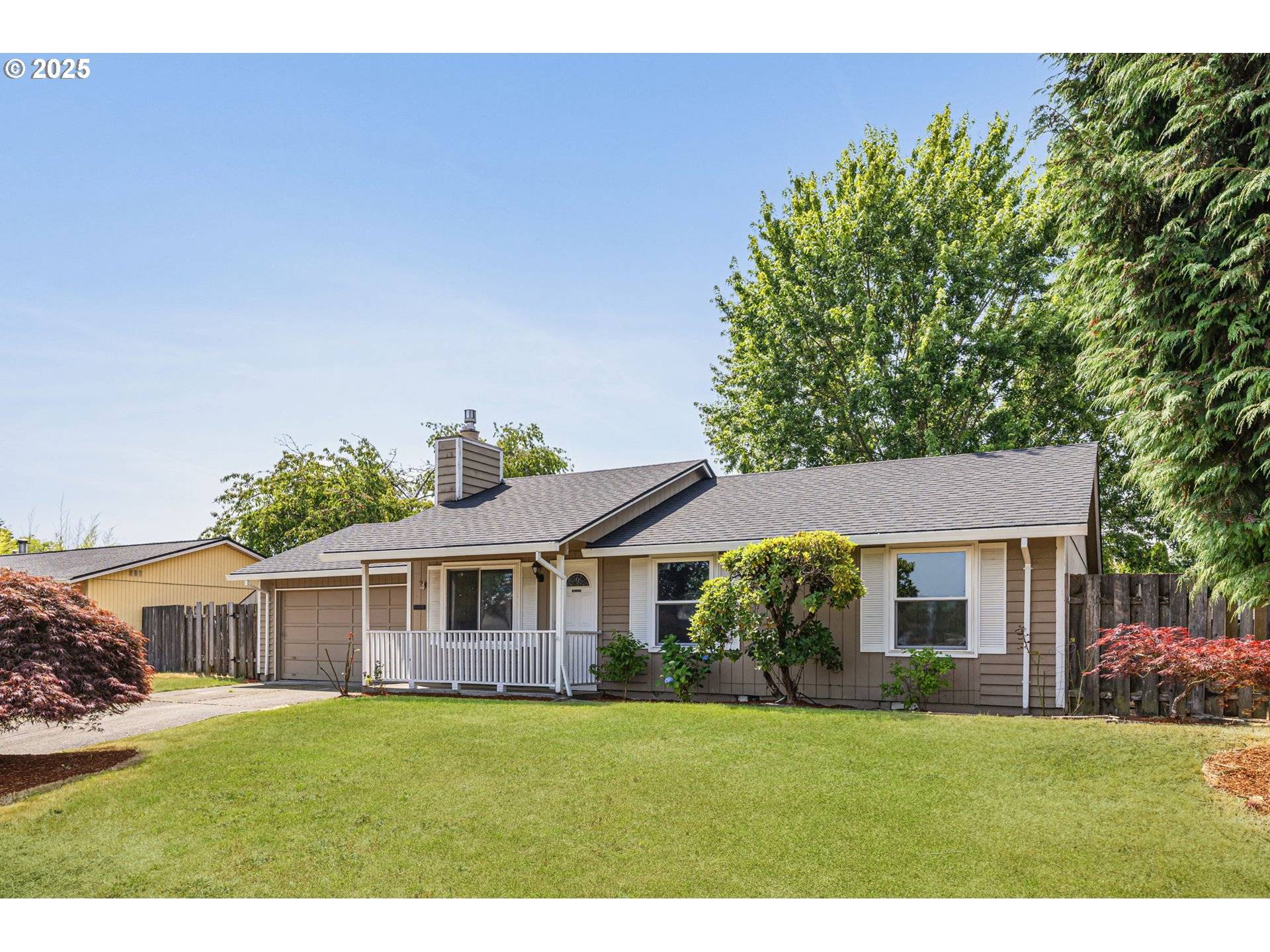 Cornelius, OR 97113,881 S LINDEN ST