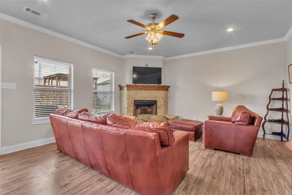 Mabank, TX 75147,129 Oak Springs Loop