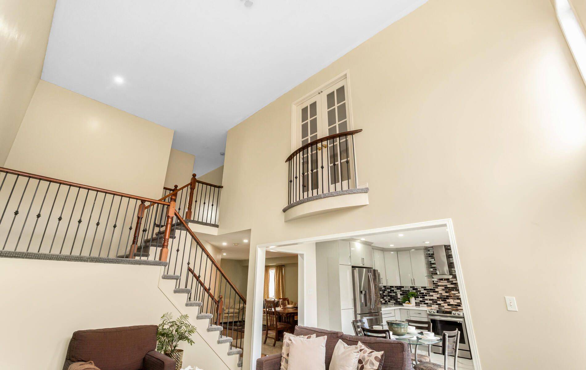 Brampton, ON L7A 2N4,355 Edenbrook Hill DR