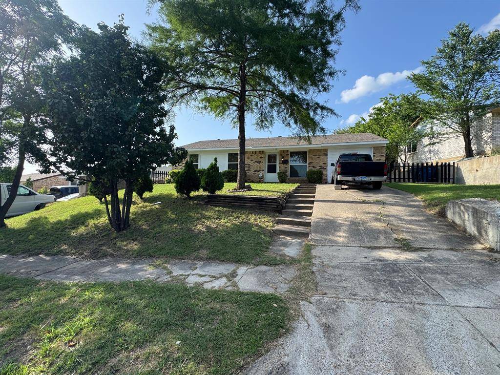 Dallas, TX 75211,755 Botany Bay Drive