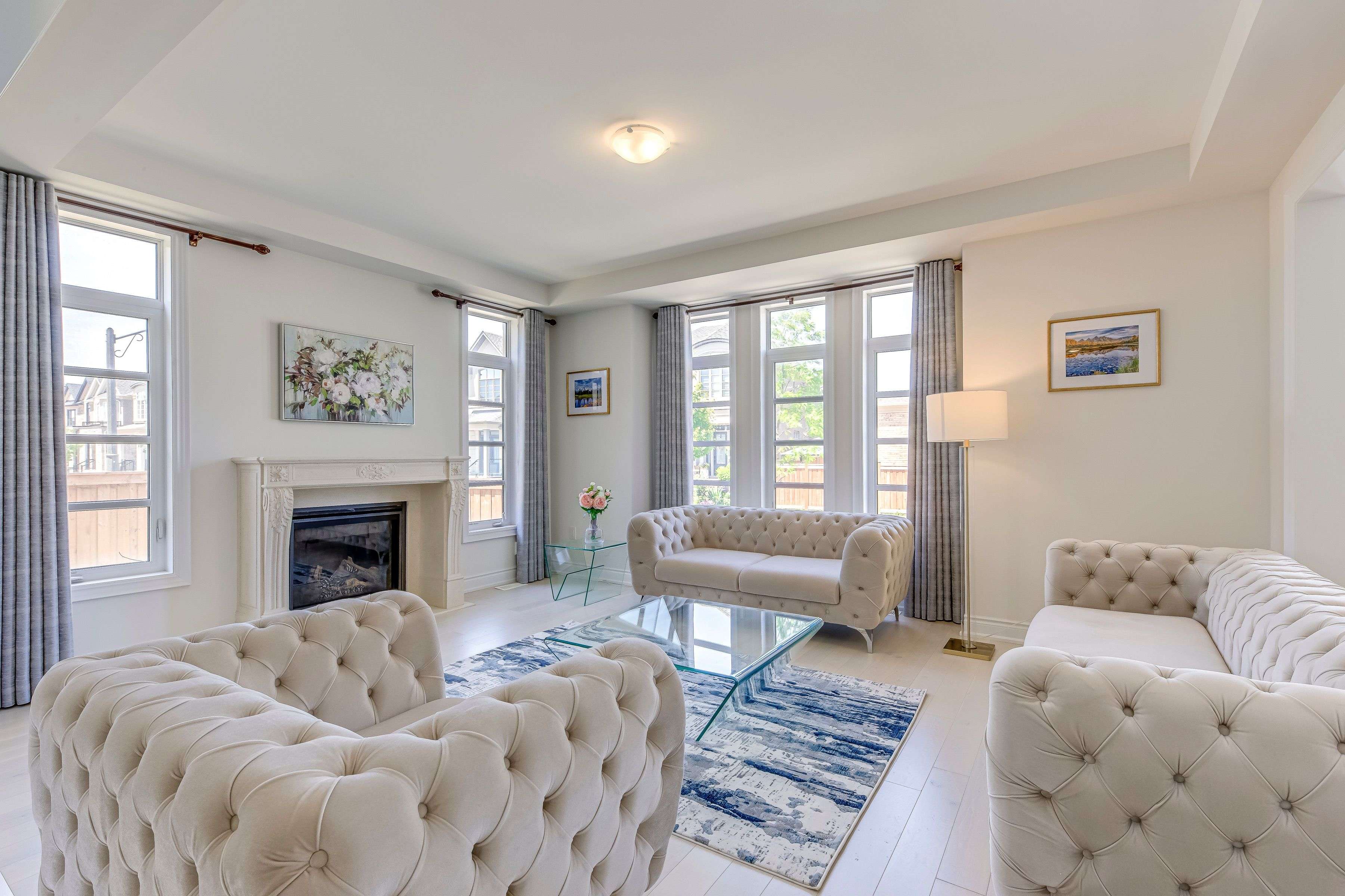 Oakville, ON L6H 0V4,98 Carnegie DR