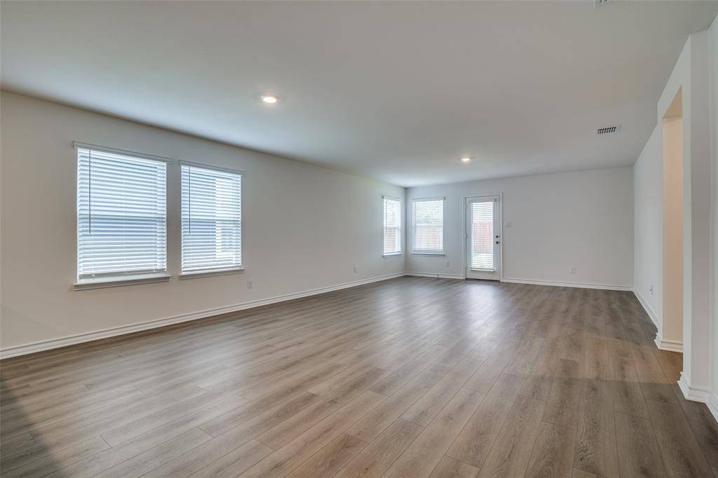 Seagoville, TX 75159,715 Saint Lawrence Drive