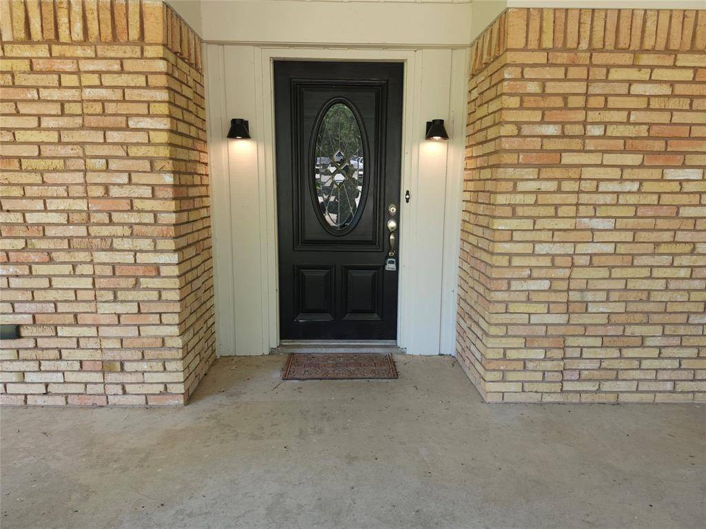 Desoto, TX 75115,1217 Greenbriar Drive