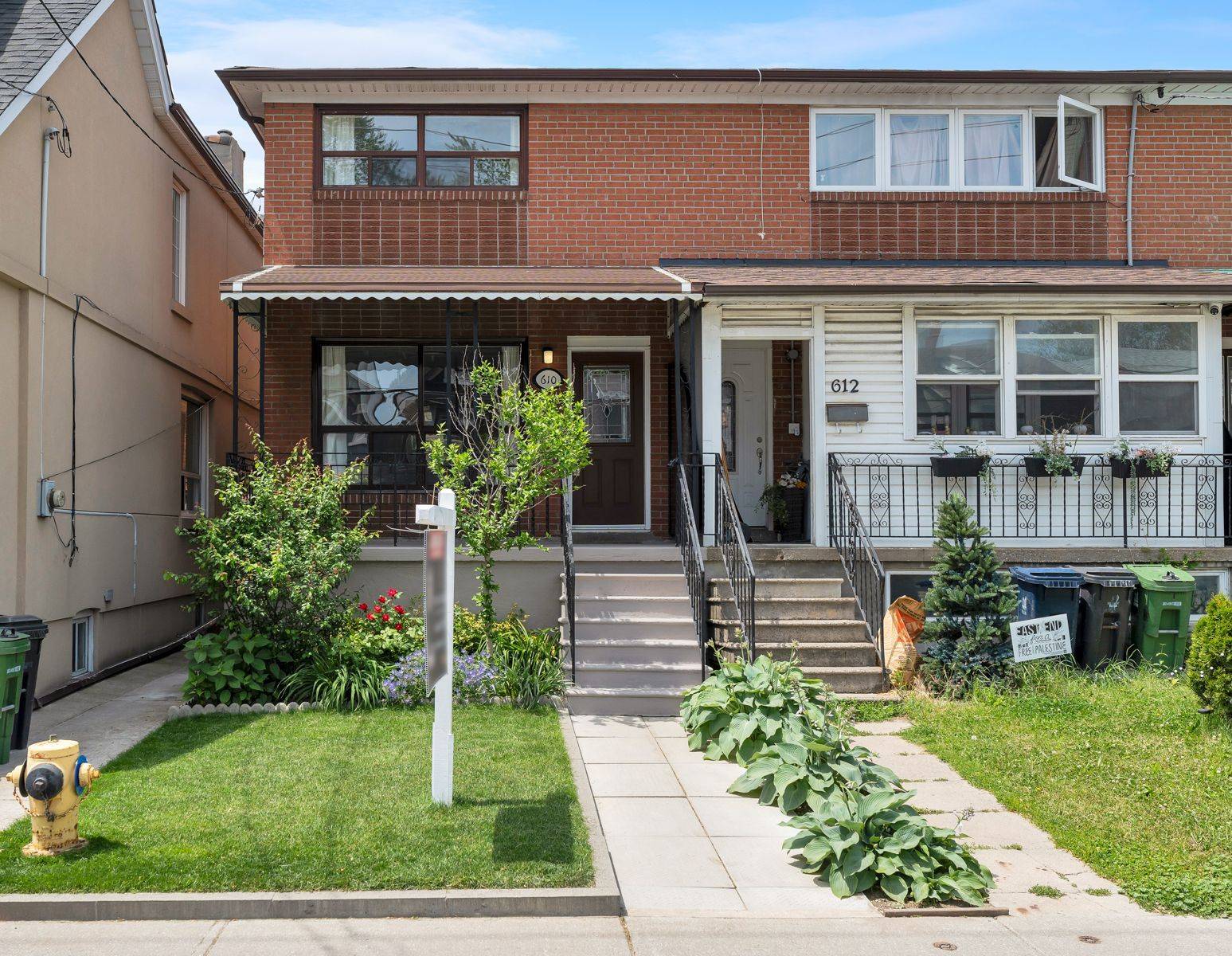 Toronto E01, ON M4J 4B2,610 Greenwood AVE