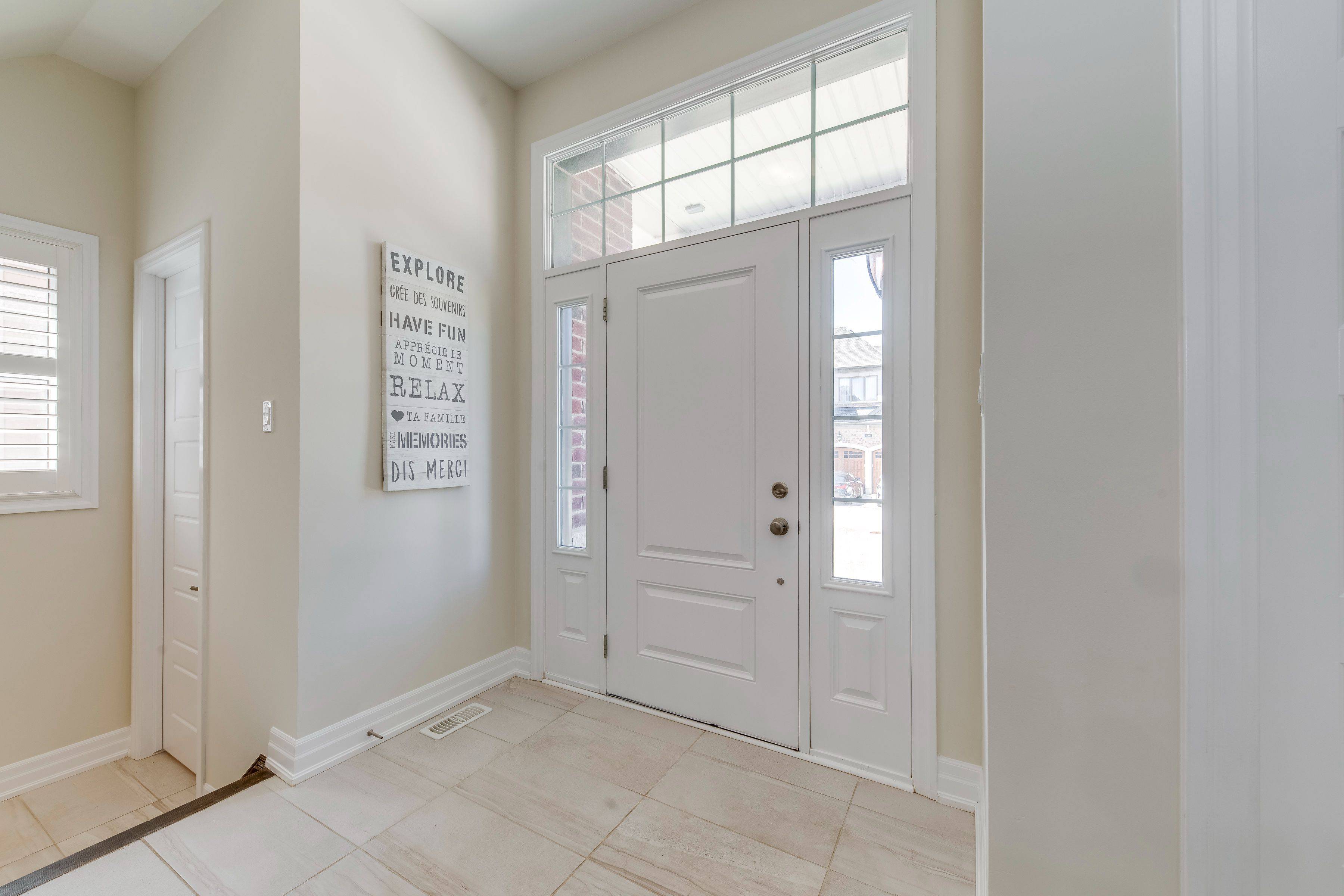 Oakville, ON L6M 0T1,3263 Donald Mackay ST