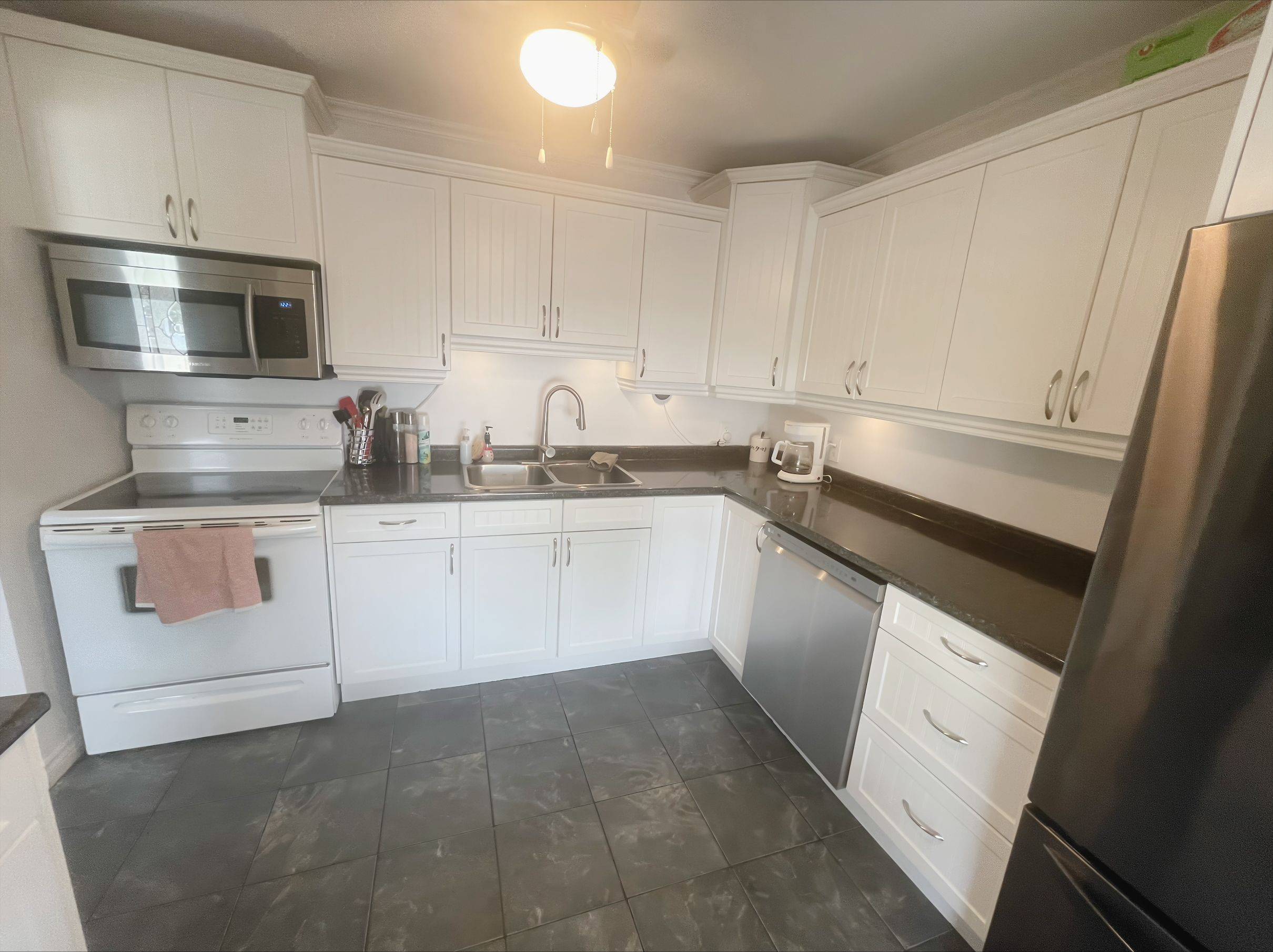 London South, ON N6E 3R8,55 Ashley CRES #30