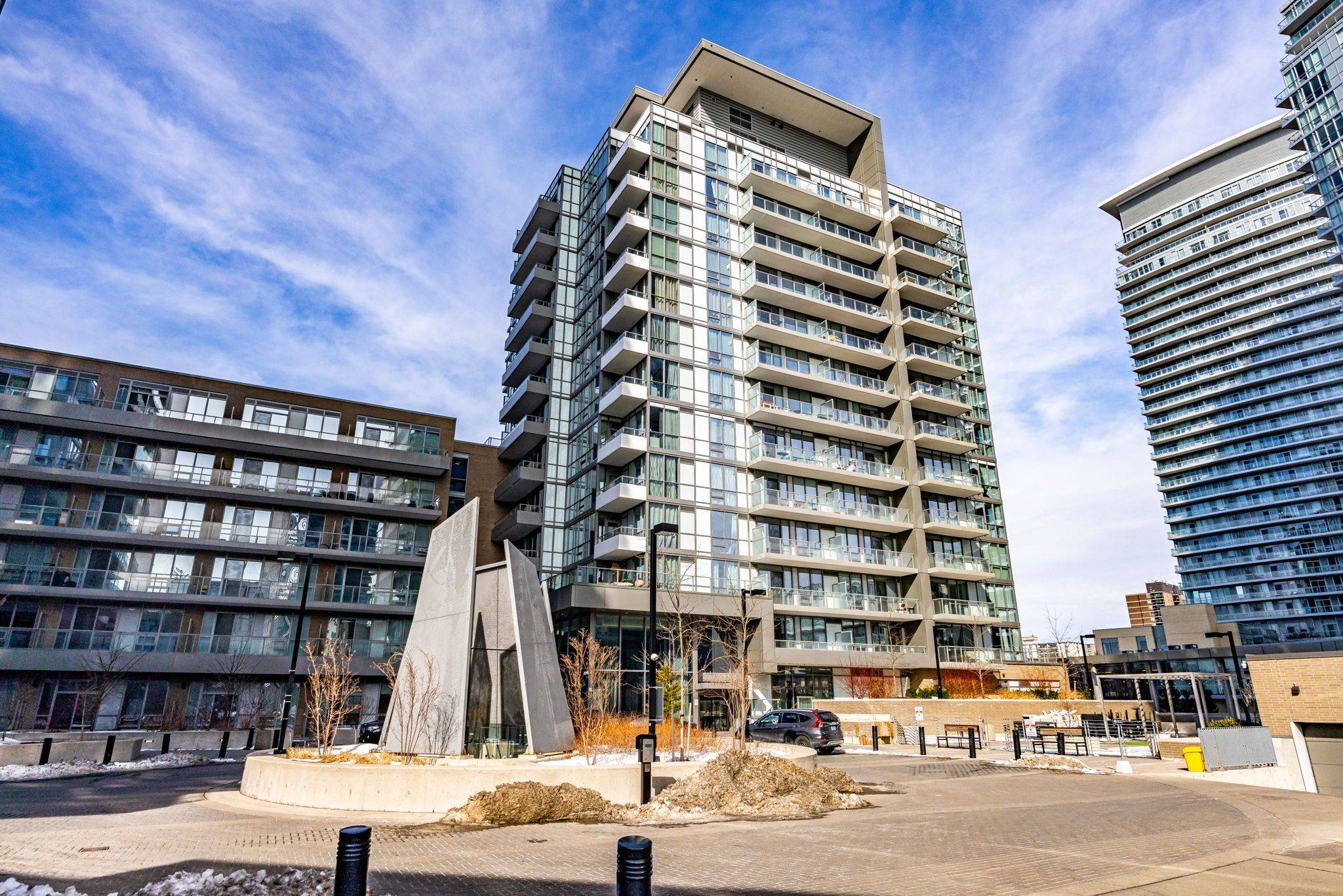 Toronto C15, ON M2J 1M6,52 Forest Manor RD #523