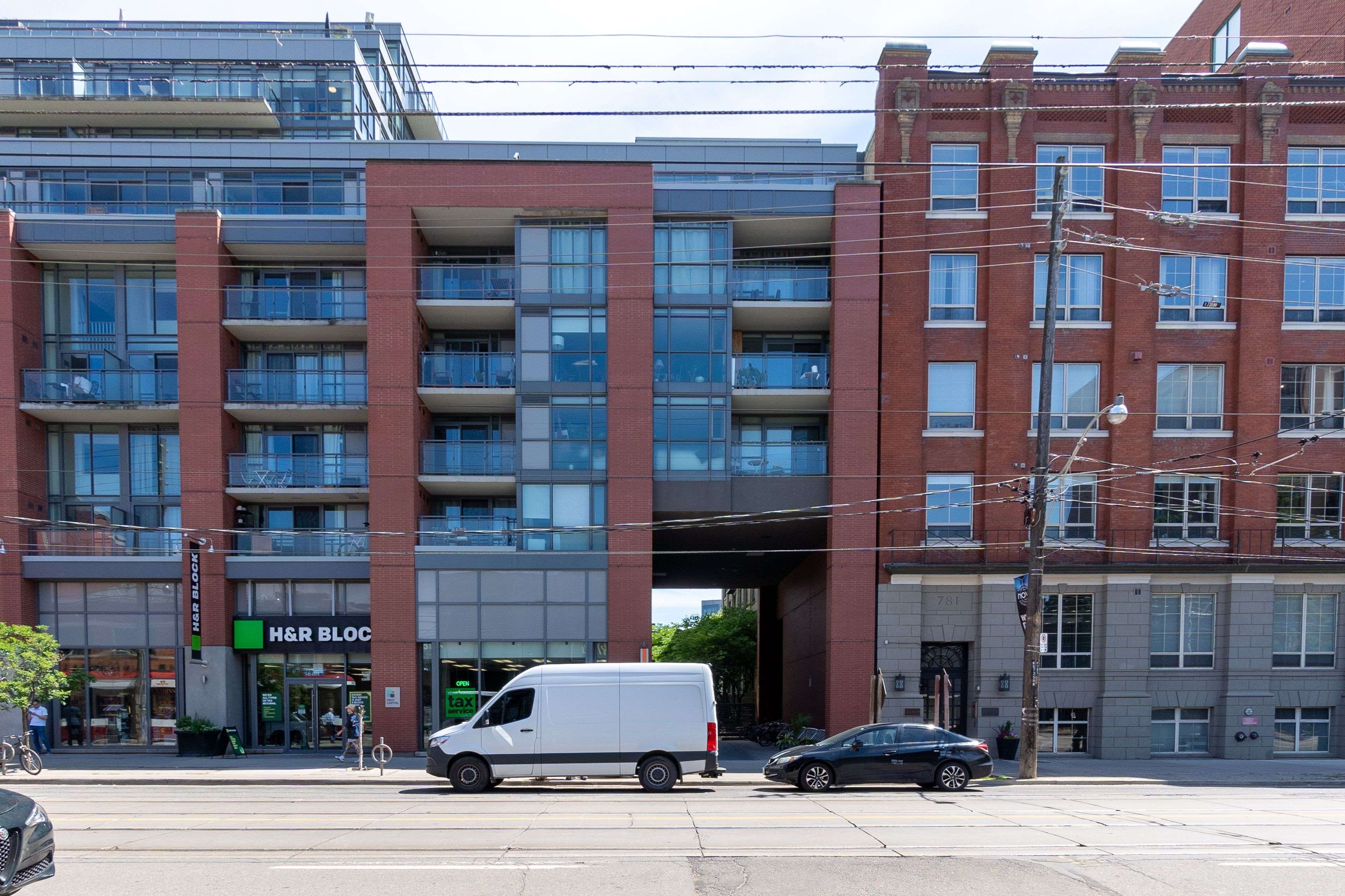 Toronto C01, ON M5V 2K3,775 King ST W #612