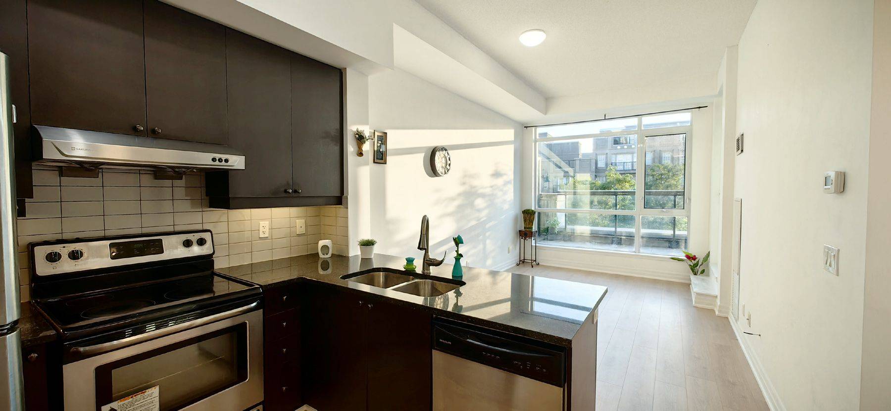 Markham, ON L6G 0E4,8130 Birchmount RD #215
