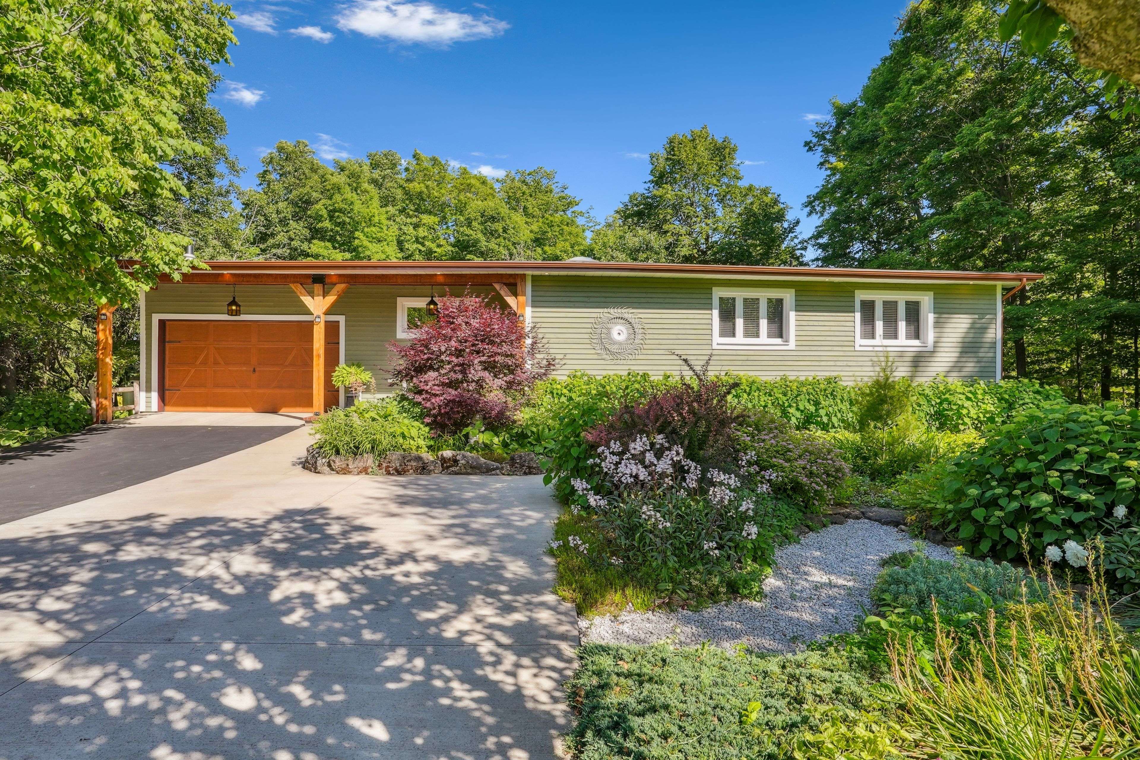 Halton Hills, ON L9T 2X9,9878 15 Side Road