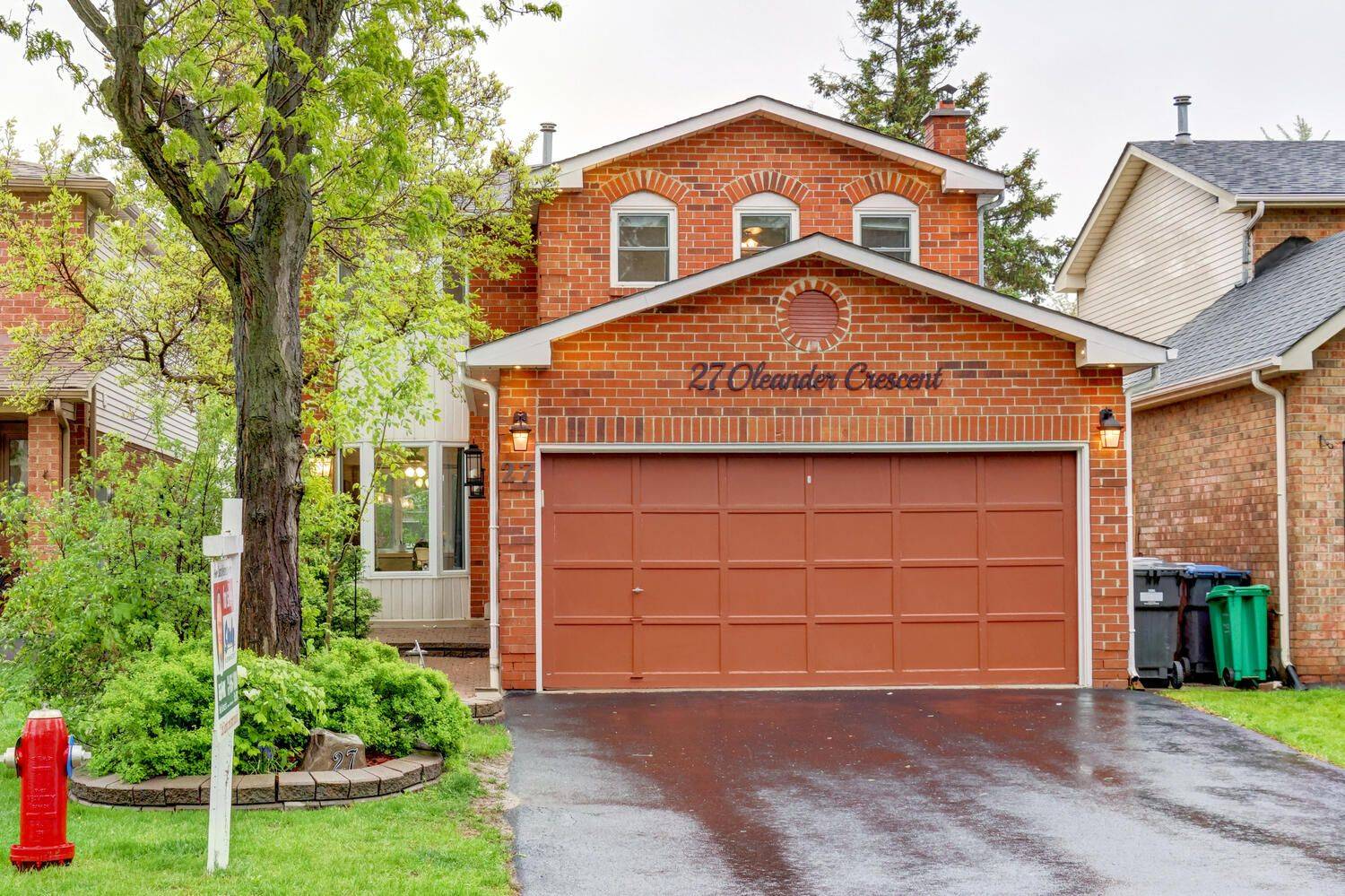 Brampton, ON L6Z 2C1,27 Oleander CRES