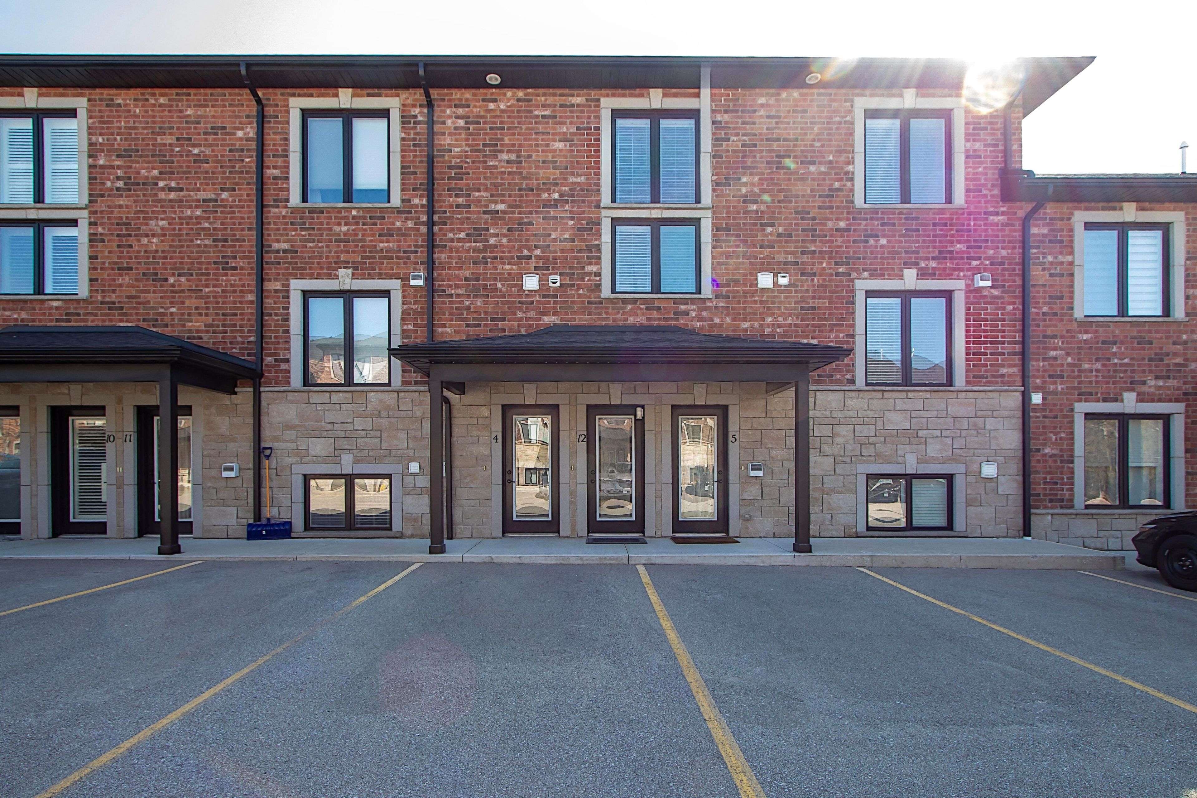 Stratford, ON N0K 1J0,3199 Vivian Line 37 N/A #12