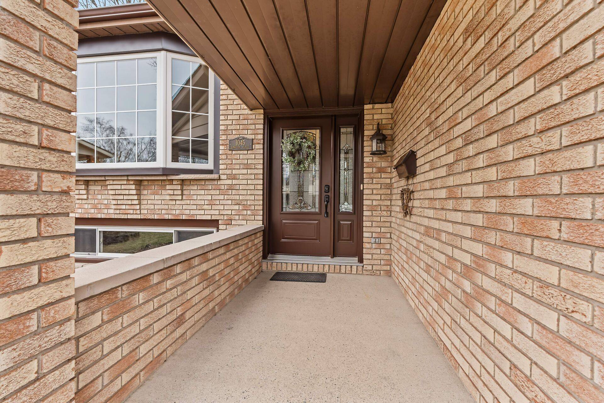 Kingston, ON K7P 1M2,1045 Lawton PL