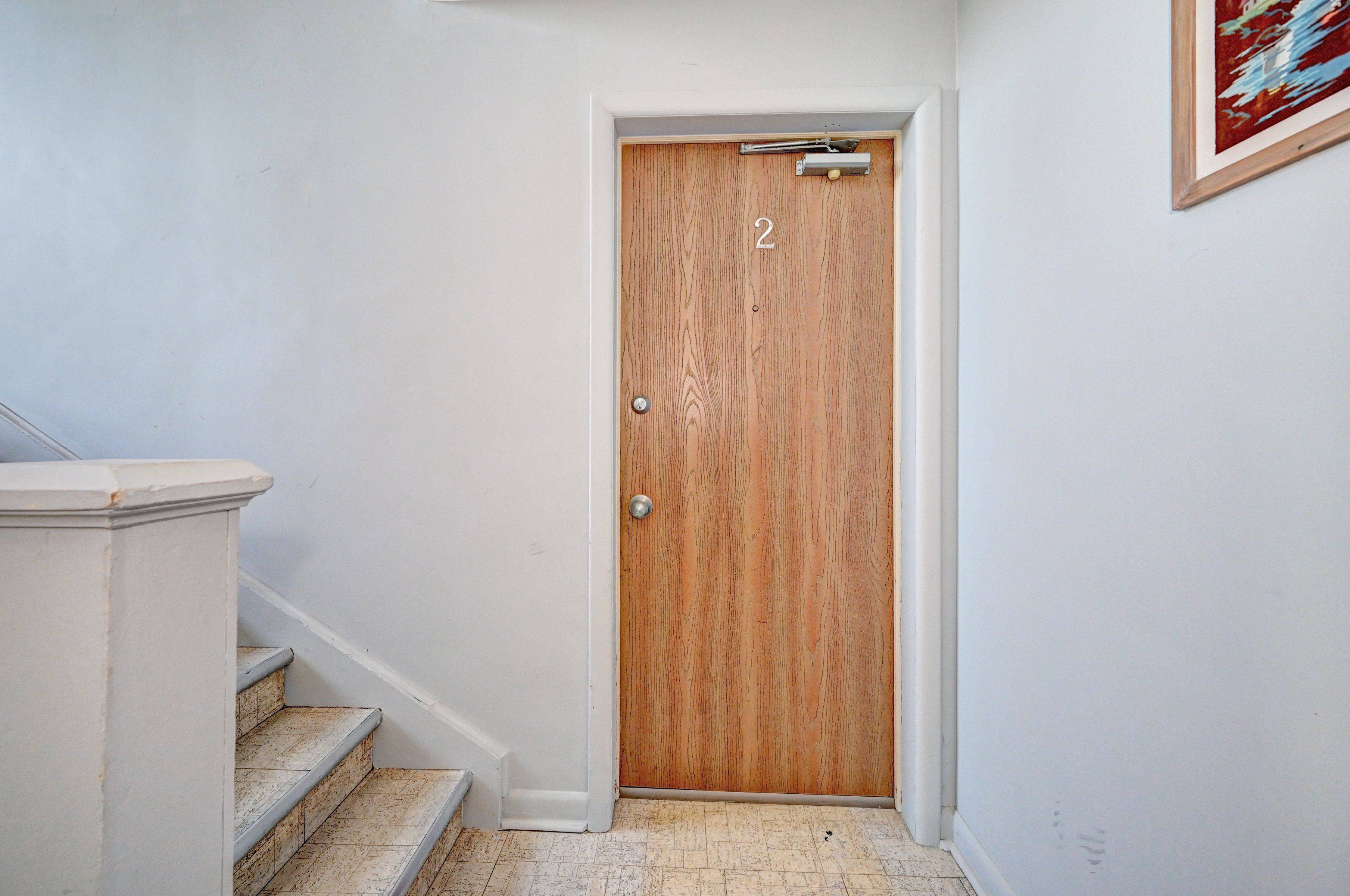 Kitchener, ON N2M 1C3,1230 Queens BLVD #2