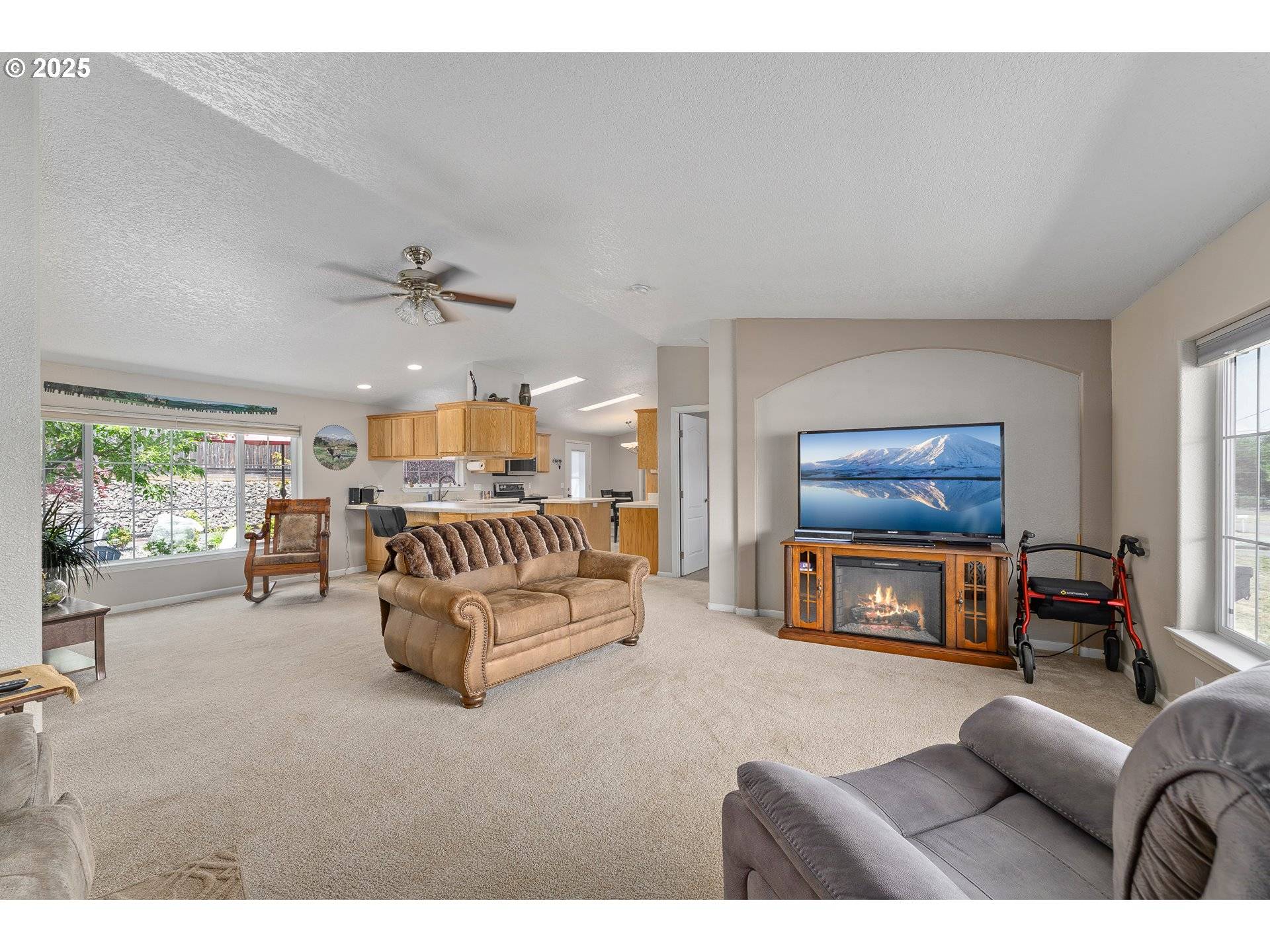 Roseburg, OR 97471,2430 LANDERS AVE