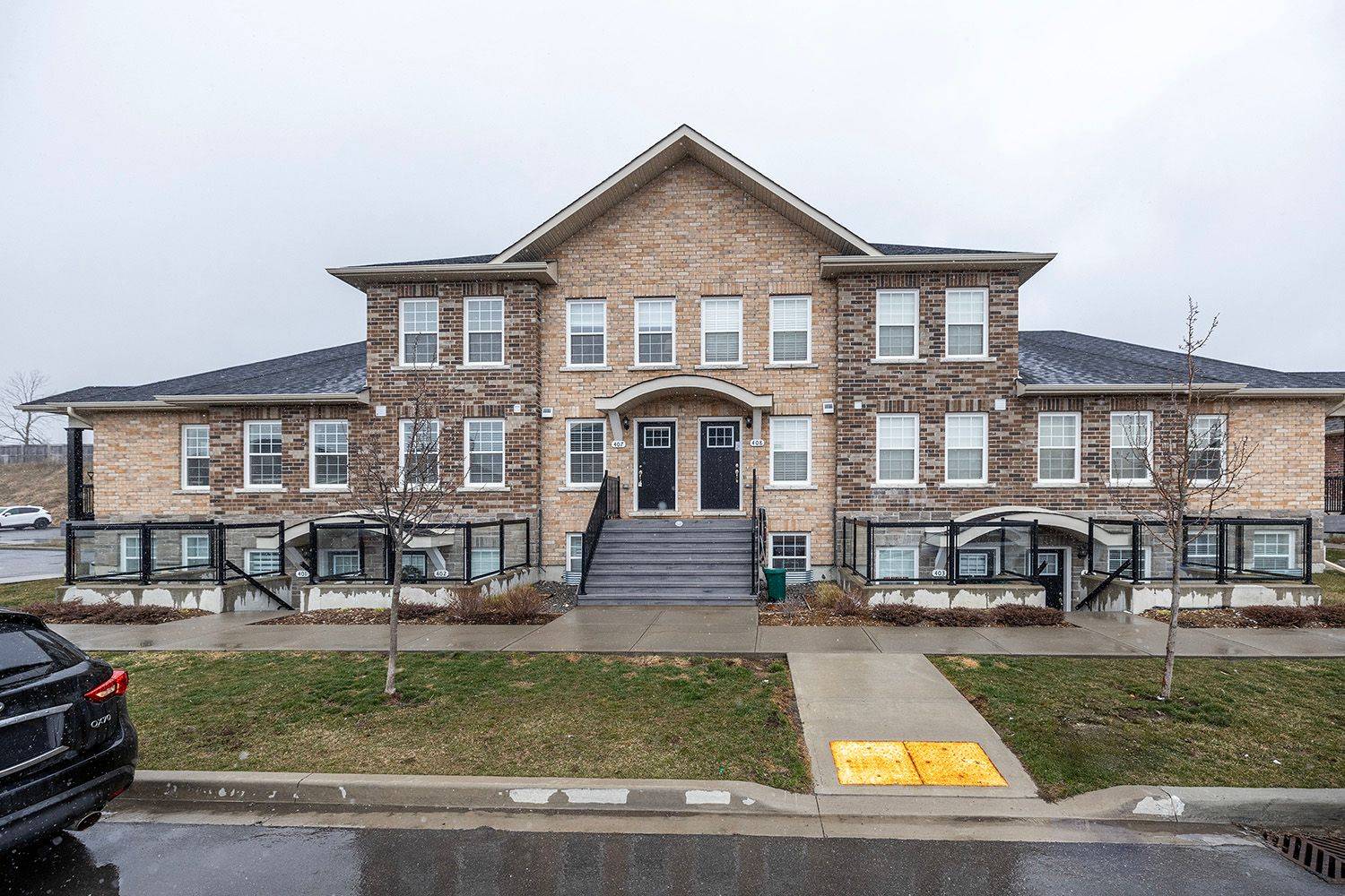 Cobourg, ON K9A 0K4,460 Lonsberry DR #407