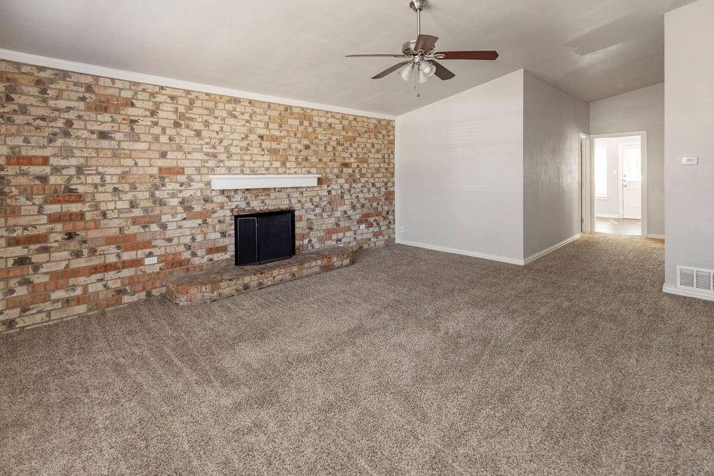 Arlington, TX 76017,5804 Trail Crest Drive