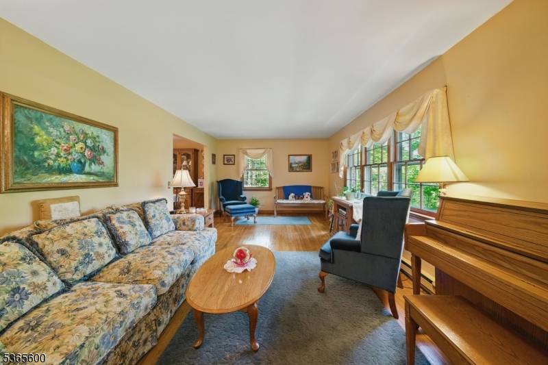 Montville Twp., NJ 07045,23 Glenwood Dr