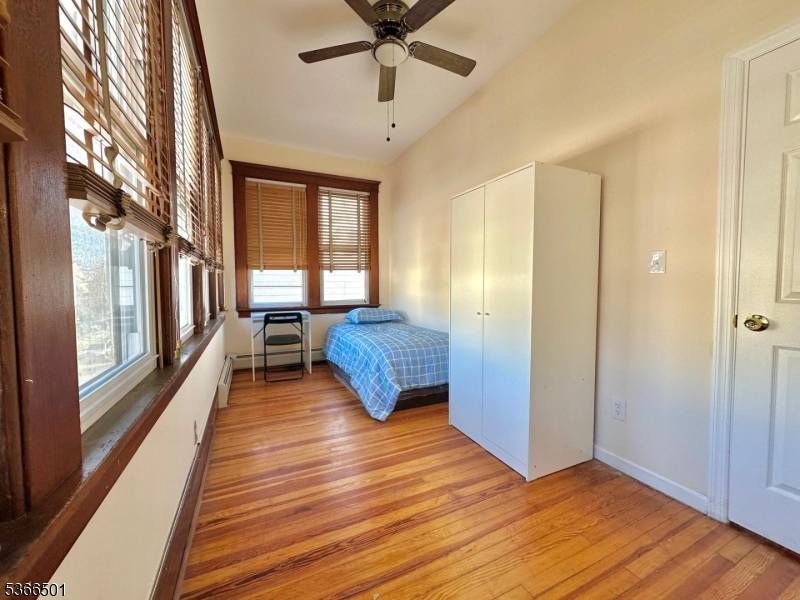 Paterson City, NJ 07503,270 Pacific St #1