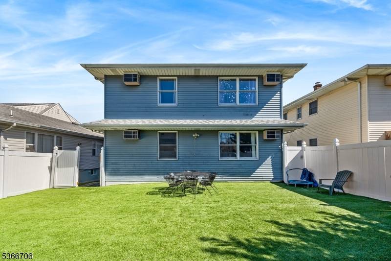 Lodi Boro, NJ 07644,117 Burns Ave