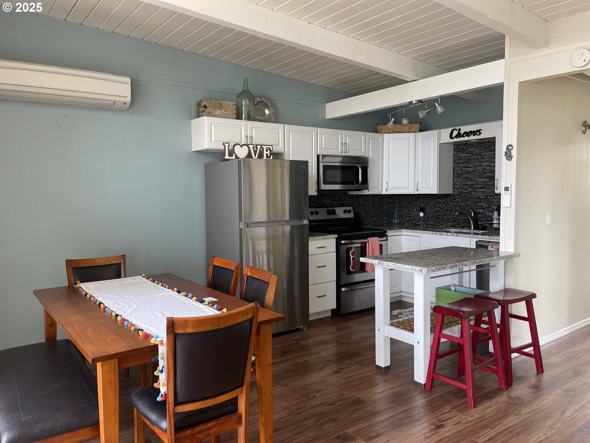 Lincoln City, OR 97367,3244 NW OAR DR