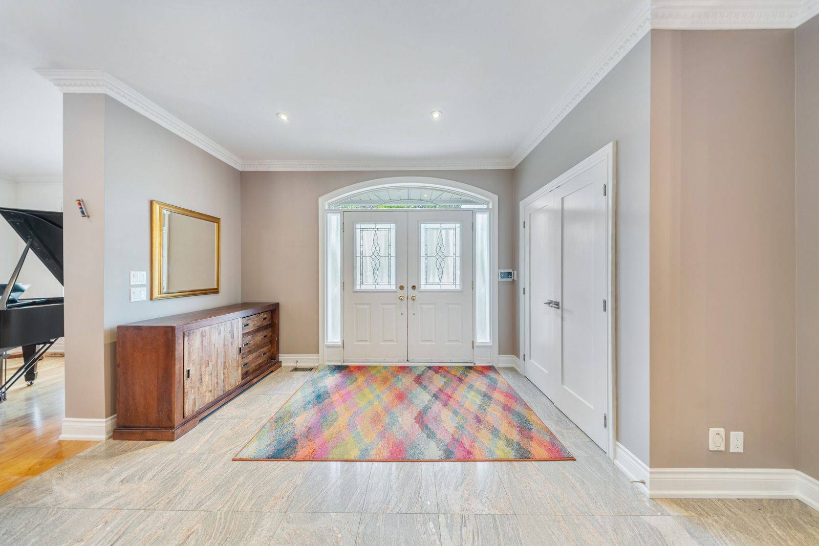 Toronto W04, ON M6B 1R8,20 Romar CRES