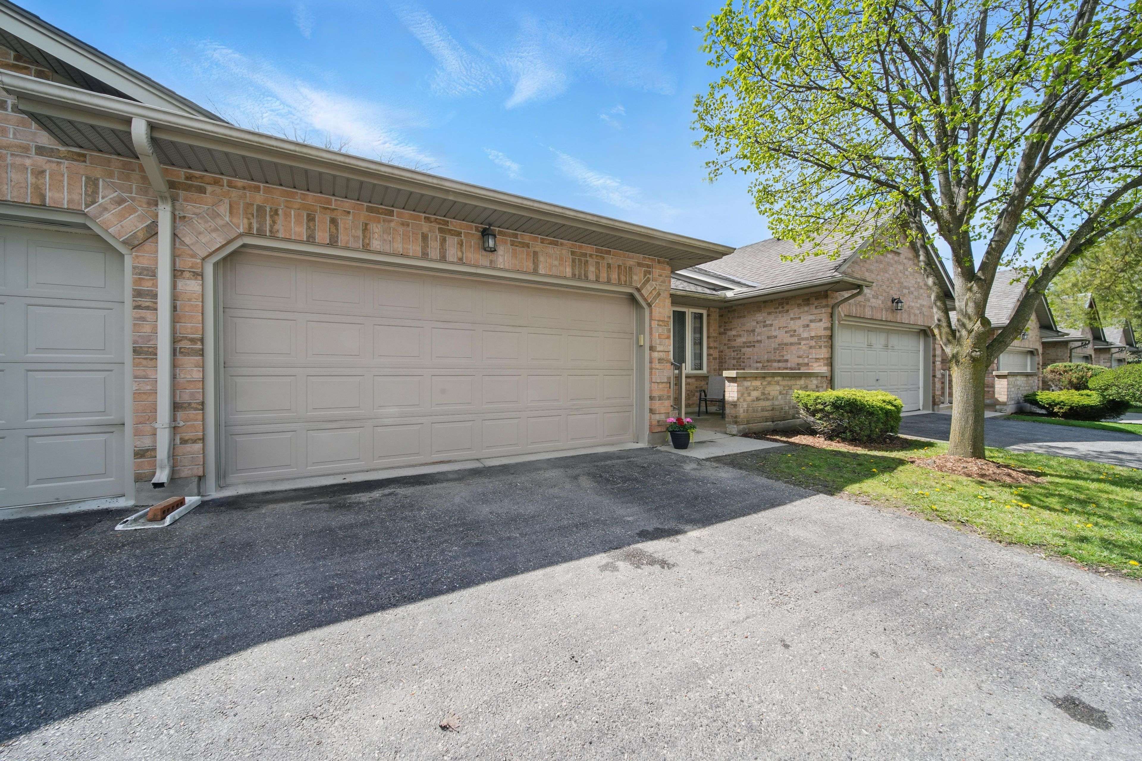 London North, ON N6H 5P1,1241 Beaverbrook AVE #5