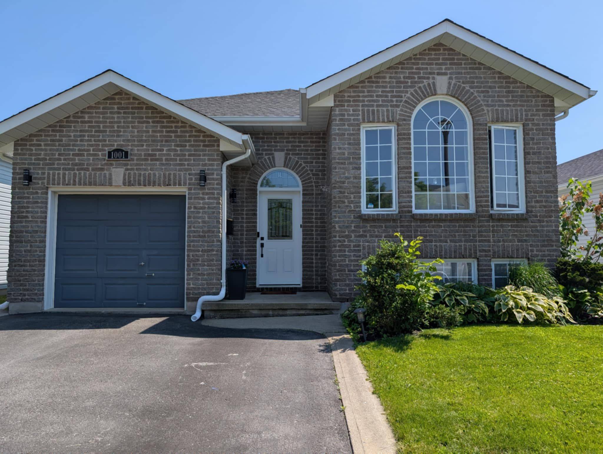 Kingston, ON K7K 7K6,1001 Bluffwood AVE