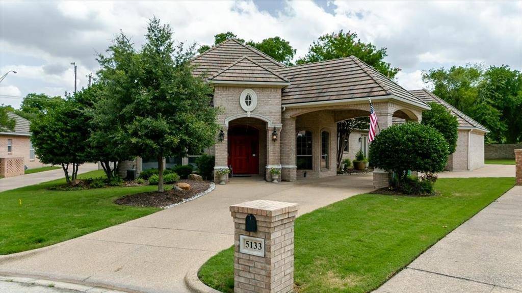 Fort Worth, TX 76116,5133 Sealands Lane