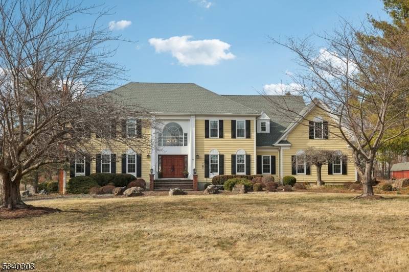 Tewksbury Twp., NJ 08833,17 Uptom Pine Rd