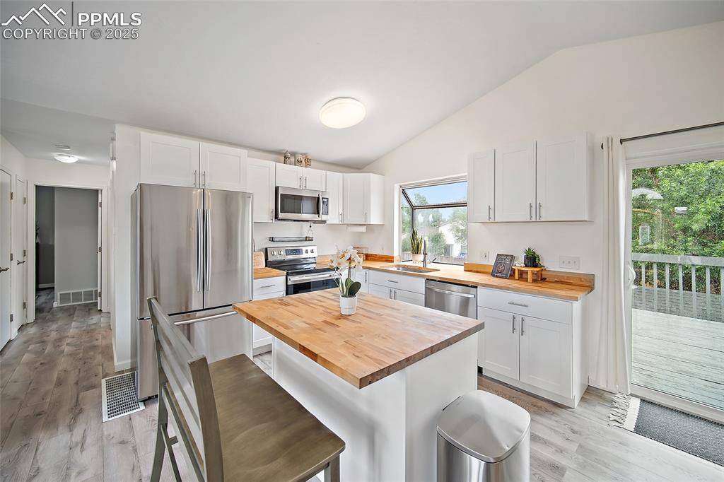 Colorado Springs, CO 80920,7735 Lindsey DR